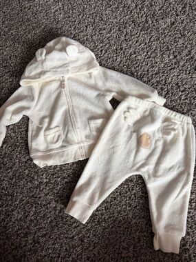Carter’s Baby Set